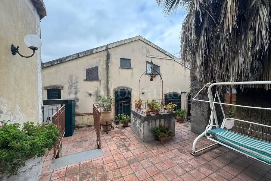 Casa Indipendente in vendita di 200 mq a €498.000 (rif. 39/2026)
