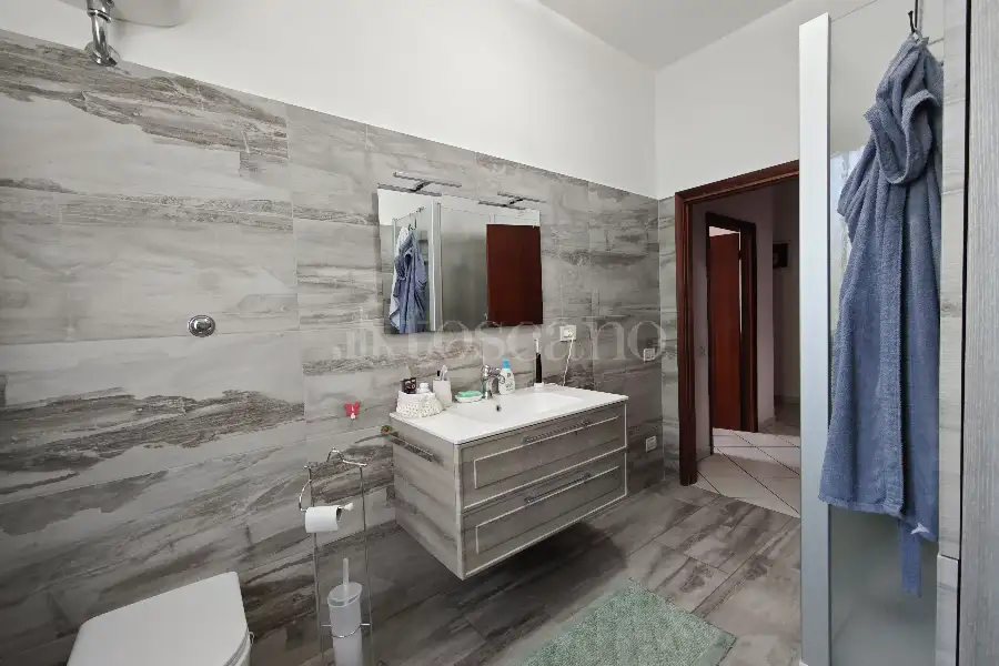 Casa in vendita di 270 mq a €340.000 (rif. 25/2026)