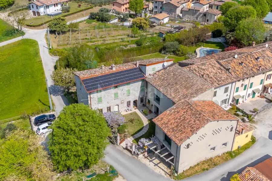 Villa in vendita di 600 mq a €980.000 (rif. 10/2026)