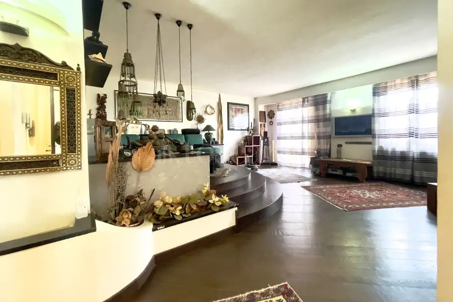 Villa Bifamiliare in vendita di 450 mq a €249.000 (rif. 23/2025)