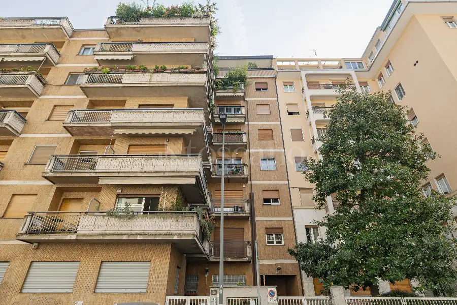 Casa in vendita di 180 mq a €1.395.000 (rif. 32/2026)