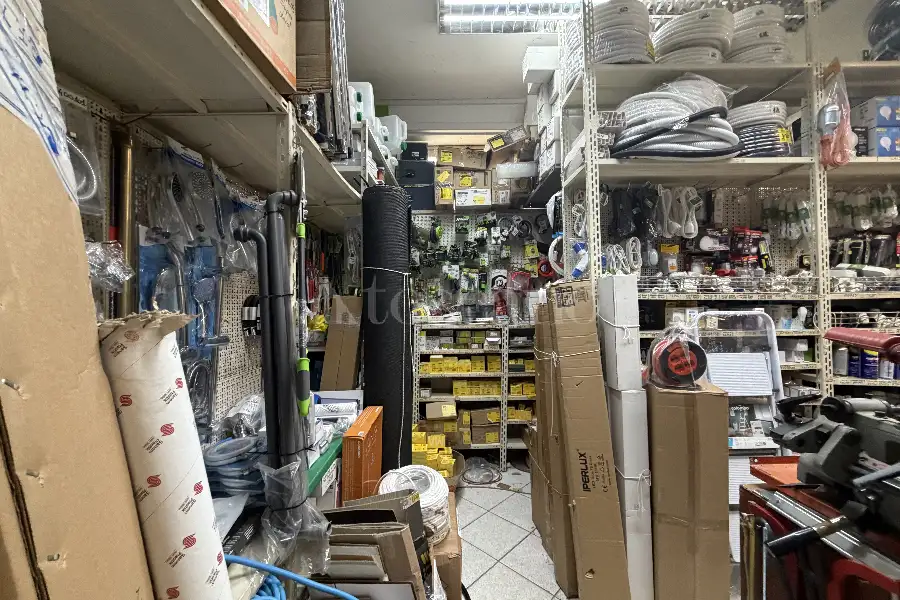 Negozio in vendita di 72 mq a €165.000 (rif. 36/2026)