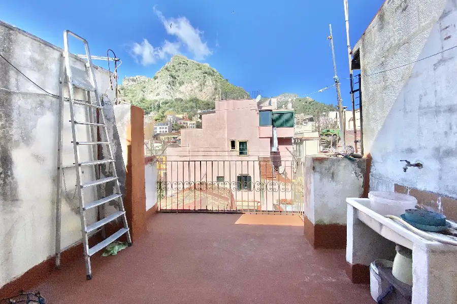 Palazzo in vendita di 106 mq a €435.000 (rif. 18/2025)