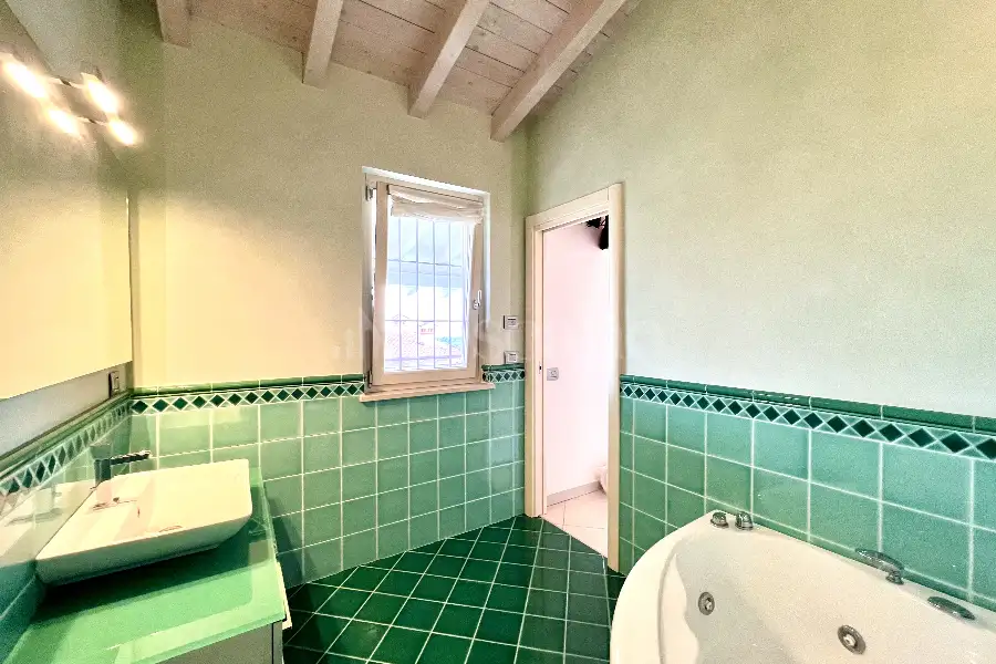 Villa in vendita di 300 mq a €950.000 (rif. 47/2025)
