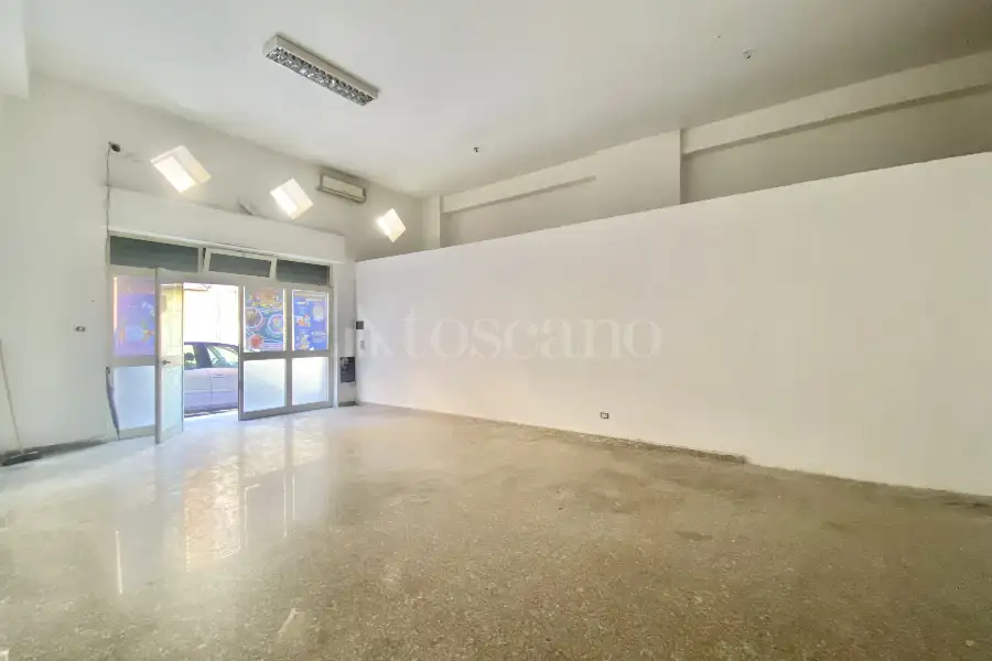 Negozio in vendita di 68 mq a €149.000 (rif. 3/2026)