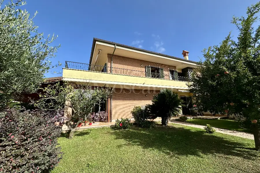 Villa Plurifamiliare in vendita di 120 mq a €275.000 (rif. 117/2025)