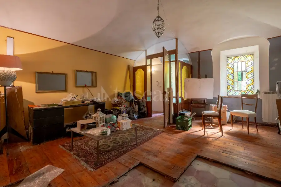 Casa Indipendente in vendita di 284 mq a €650.000 (rif. 41/2025)