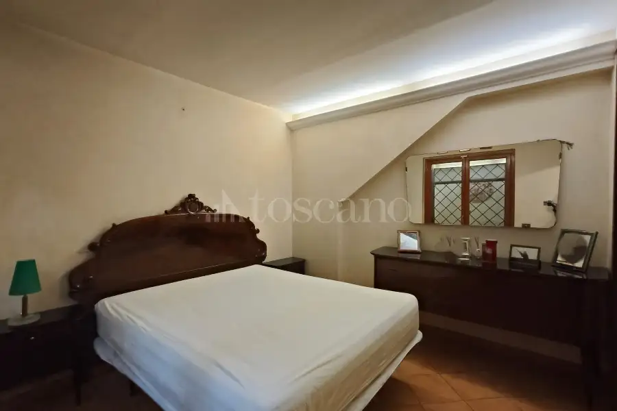 Villa Plurifamiliare in vendita di 210 mq a €585.000 (rif. 56/2026)