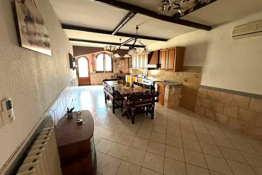 Villa in vendita di 416 mq a €439.000 (rif. 104/2026)