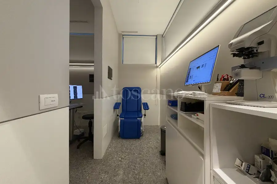 Negozio in vendita di 530 mq a €2.300.000 (rif. 65/2026)