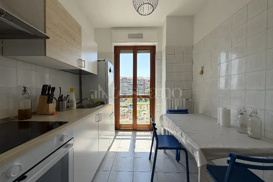 Stanza in affitto di 15 mq a €1.000 (rif. 38/2026)
