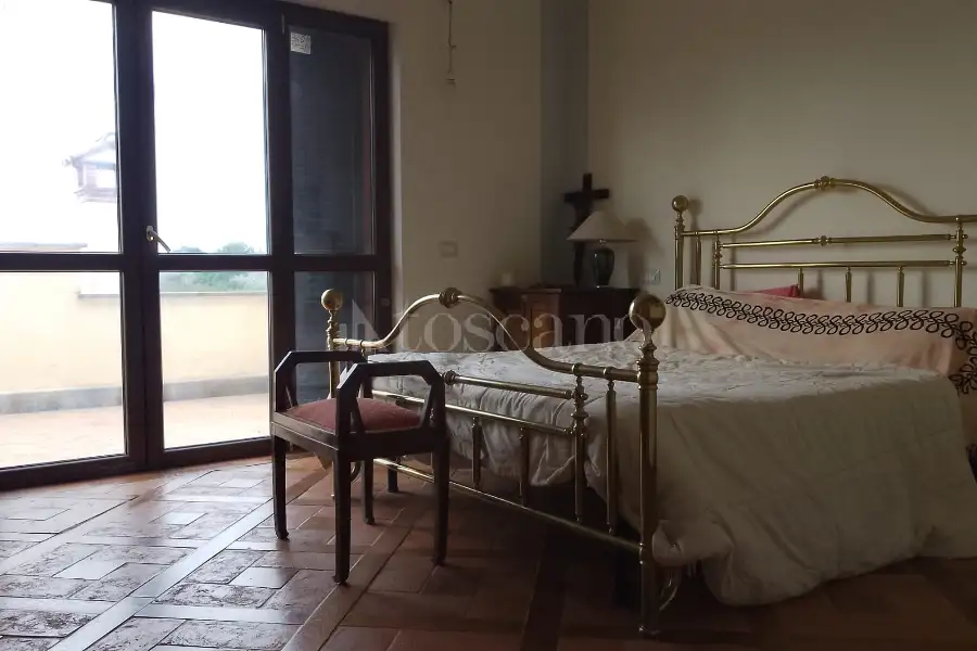 Villa in vendita di 432 mq a €415.000 (rif. 36/2026)