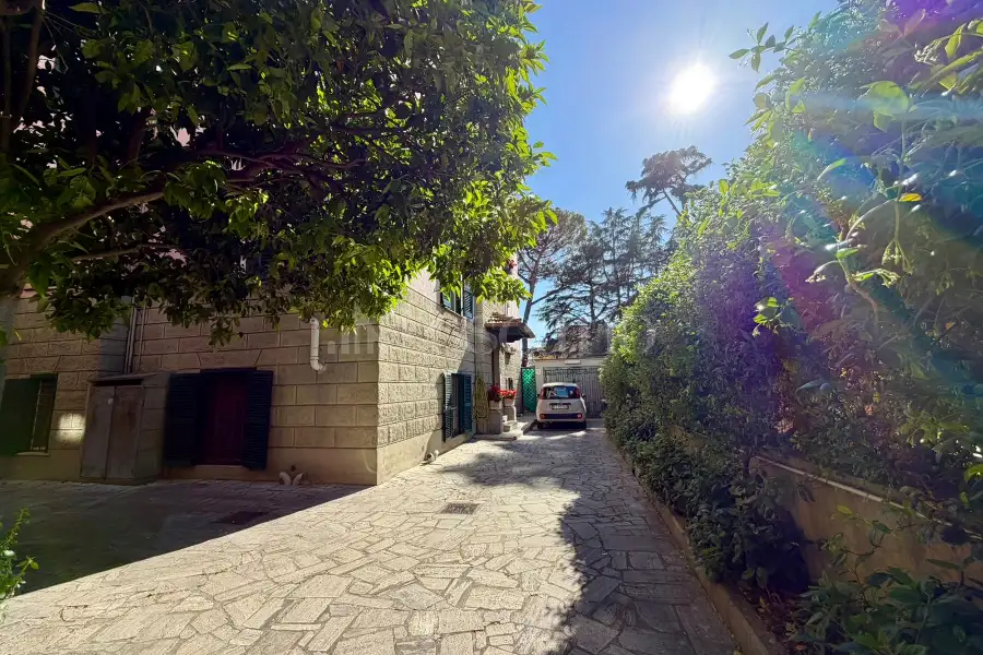 Casa in affitto di 75 mq a €1.350 (rif. 21/2026)
