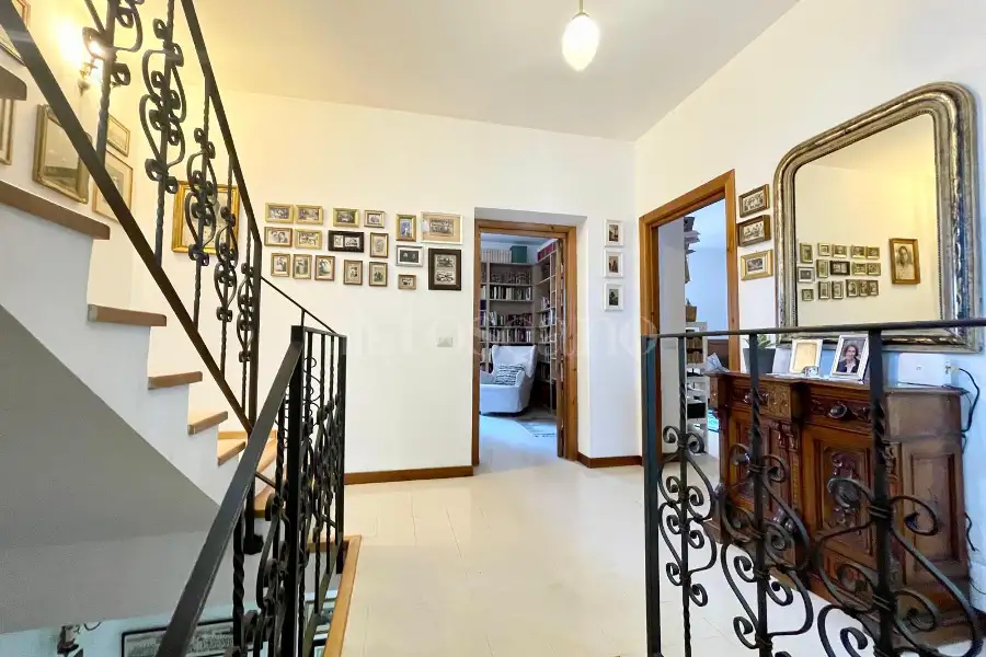 Casa Indipendente in vendita di 227 mq a €459.000 (rif. 28/2026)