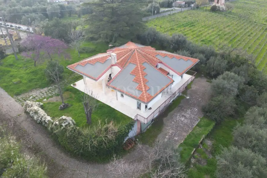 Villa in vendita di 393 mq a €799.000 (rif. 14/2025)