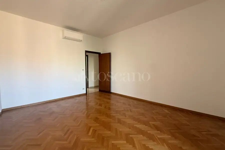 Ufficio in affitto di 100 mq a €1.100 (rif. 29/2026)