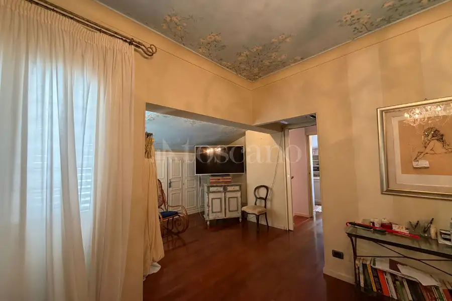 Villa Plurifamiliare in vendita di 430 mq a €395.000 (rif. 19/2026)