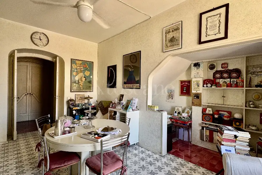 Casa in vendita di 340 mq a €690.000 (rif. 144/2025)