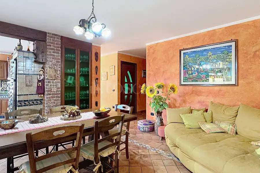 Casa Indipendente in vendita di 330 mq a €590.000 (rif. 82/2025)