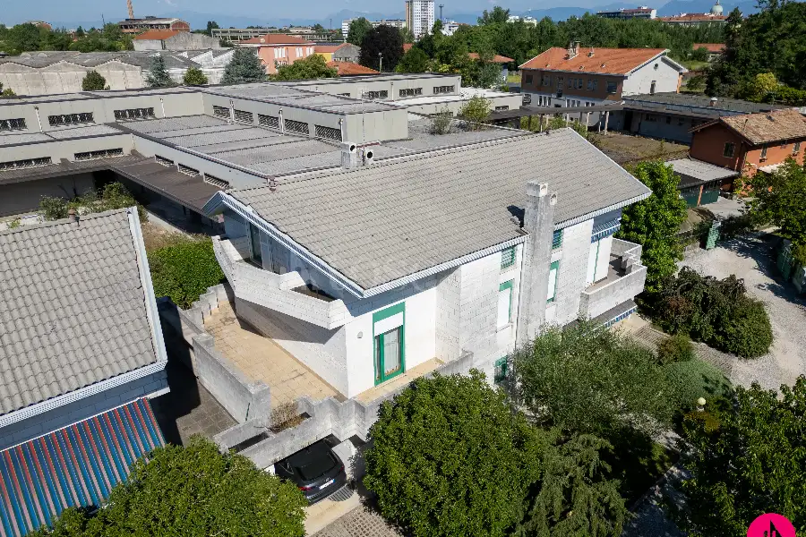 Villa Bifamiliare in vendita di 230 mq a €469.000 (rif. 54/2026)