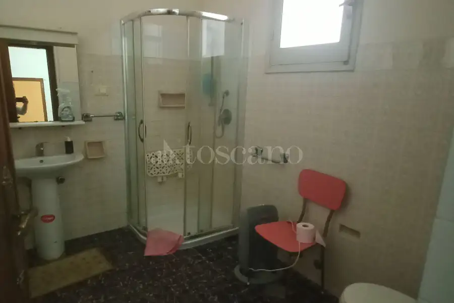 Casa Indipendente in vendita di 458 mq a €185.000 (rif. 39/2026)