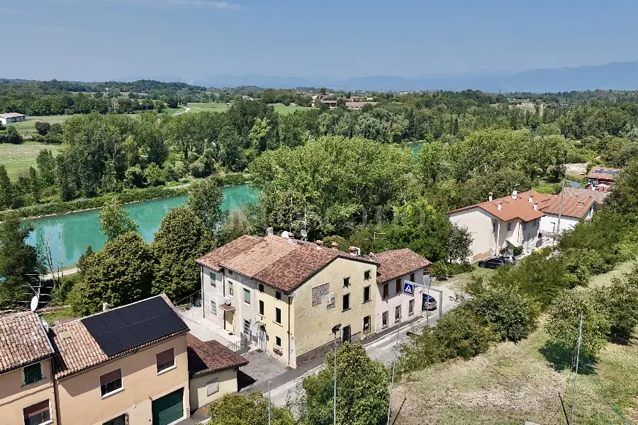 Villino a Schiera in vendita di 170 mq a €299.000 (rif. 27/2026)