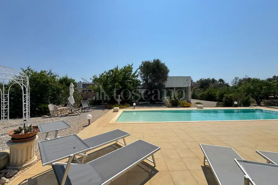 Villa in vendita di 170 mq a €780.000 (rif. 3/2026)