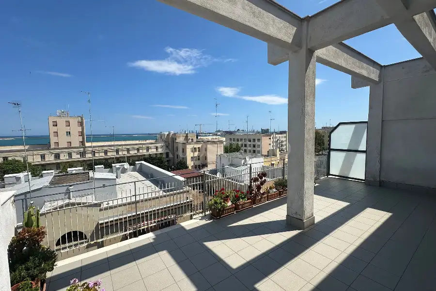 Attico in vendita di 100 mq a €225.000 (rif. 30/2026)