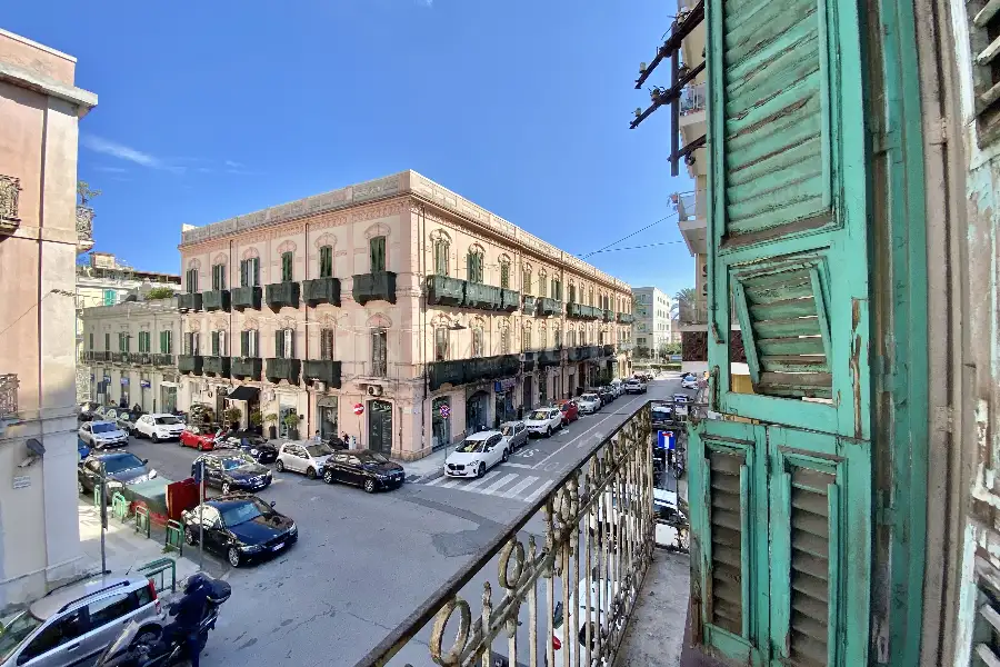 Casa in affitto di 277 mq a €3.500 (rif. 50/2025)