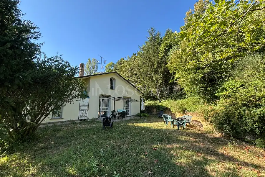 Villa in vendita di 345 mq a €820.000 (rif. 40/2026)
