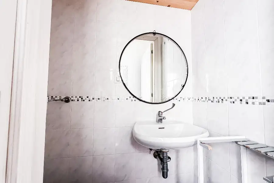 Negozio in vendita di 57 mq a €170.000 (rif. 38/2026)