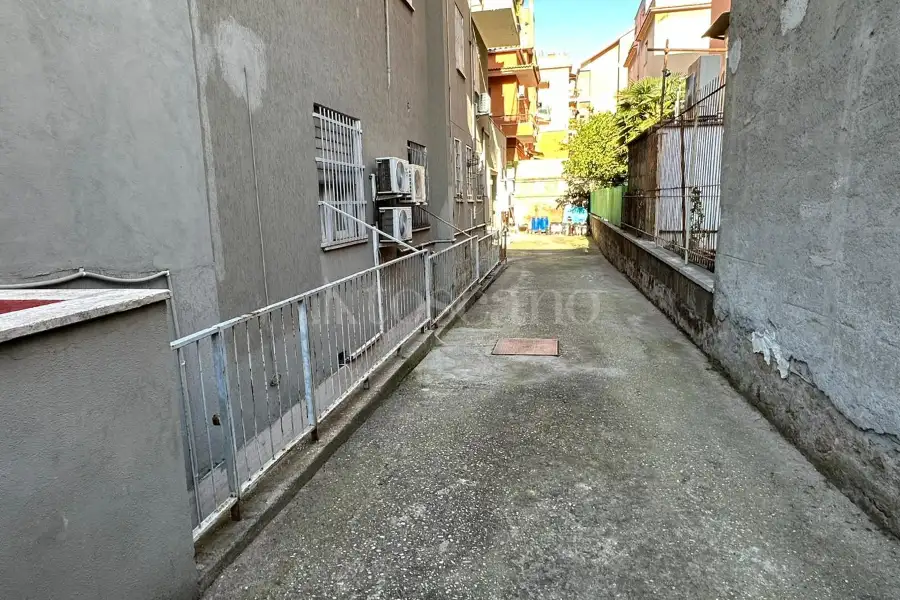 Posto Auto in vendita di 70 mq a €39.000 (rif. 14/2026)