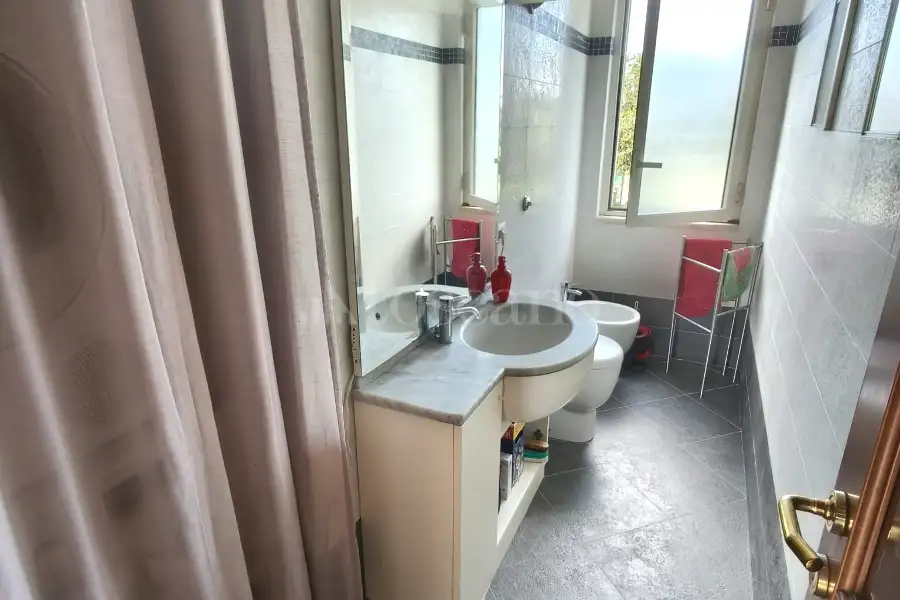 Villa in vendita di 300 mq a €845.000 (rif. 49/2026)