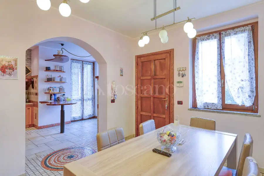 Villa in vendita di 240 mq a €360.000 (rif. 203/2026)