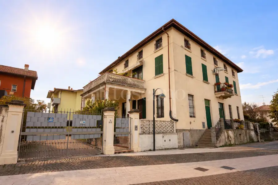 Casa in vendita di 160 mq a €335.000 (rif. 4/2026)