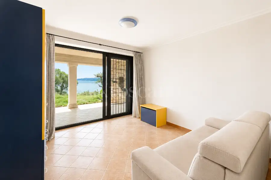 Villa in vendita di 750 mq a €6.400.000 (rif. 30/2024)