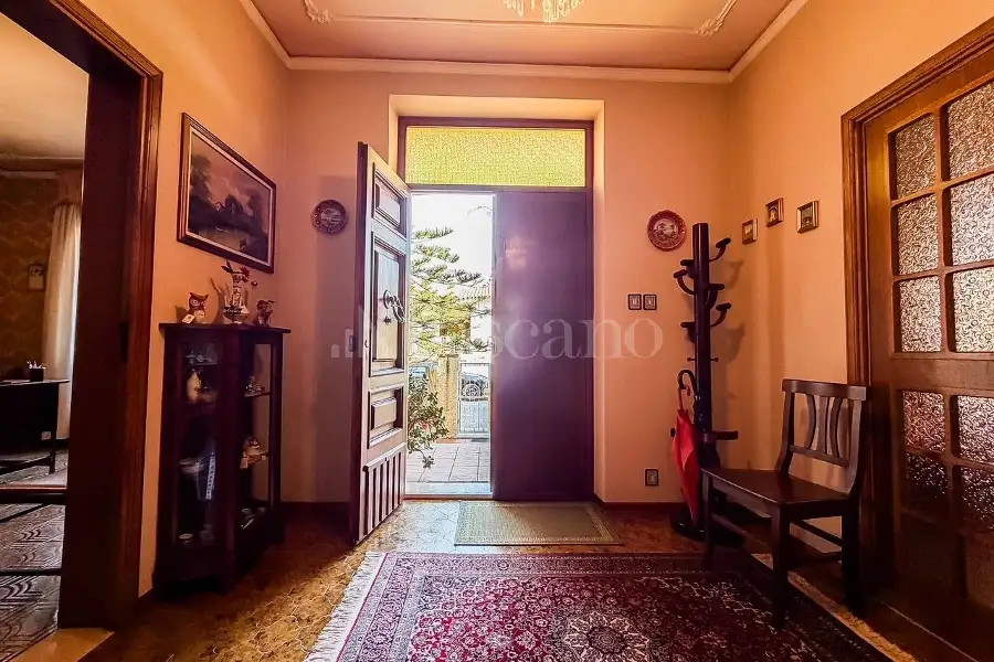 Villa Bifamiliare in vendita di 273 mq a €420.000 (rif. 37/2026)