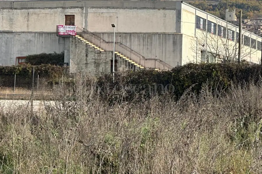 Negozio in vendita di 680 mq a €165.000 (rif. 150/2024)