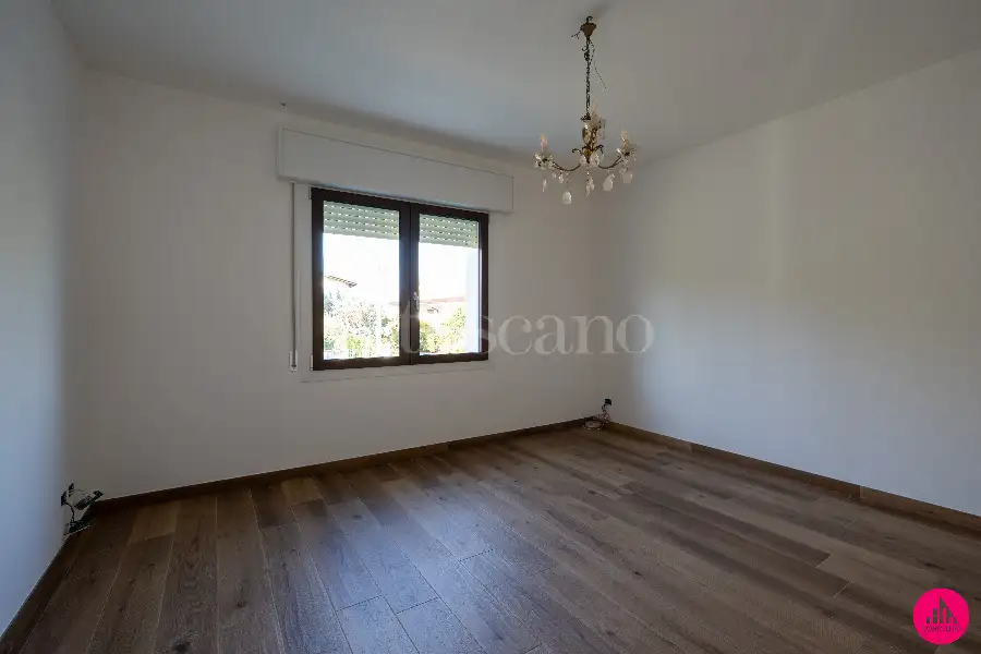 Villa in vendita di 265 mq a €359.000 (rif. 136/2026)