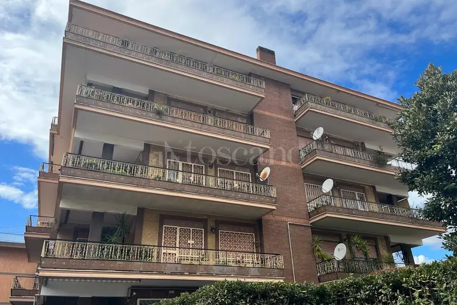 Attico in vendita di 175 mq a €699.000 (rif. 29/2026)