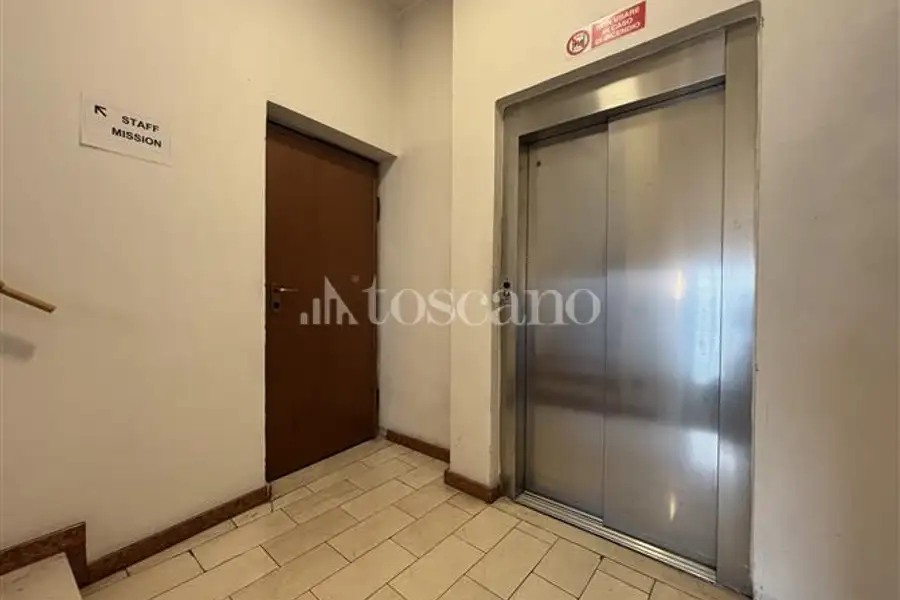 Ufficio in affitto di 180 mq a €2.166 (rif. 26/2026)