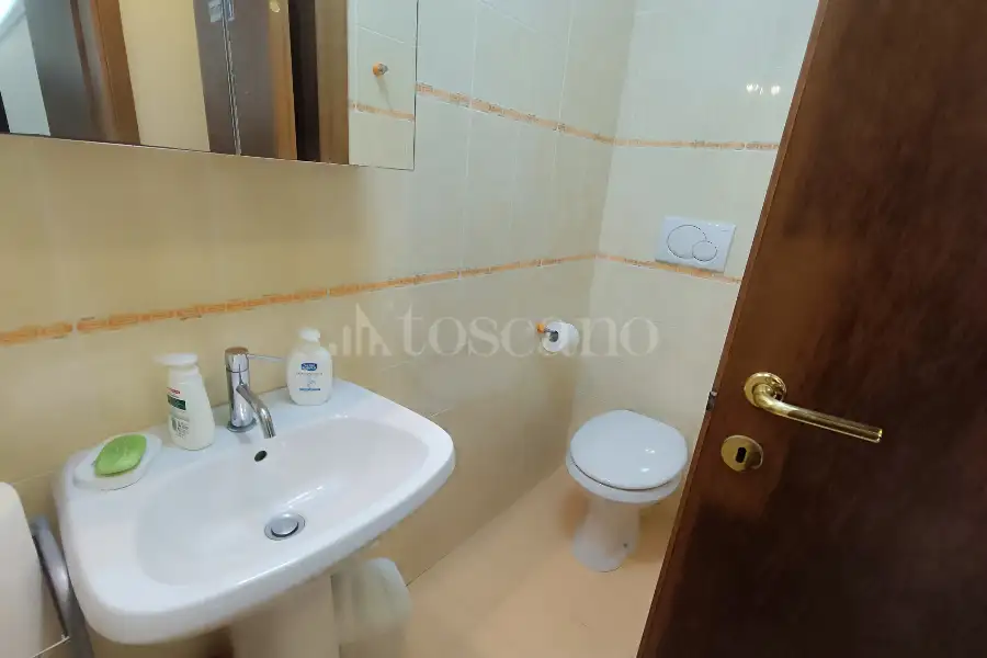 Ufficio in affitto di 140 mq a €2.000 (rif. 70/2024)