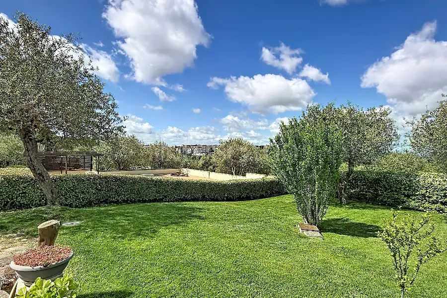 Villa in vendita di 250 mq a €590.000 (rif. 110/2026)