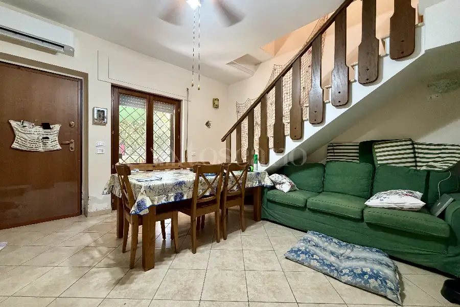 Villa Plurifamiliare in vendita di 96 mq a €329.000 (rif. 79/2026)