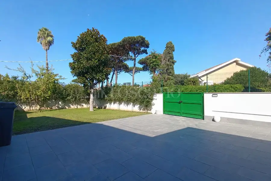 Villino a Schiera in affitto di 110 mq a €800 (rif. 95/2026)