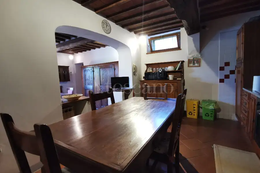 Casale in vendita di 300 mq a €570.000 (rif. 24/2022)