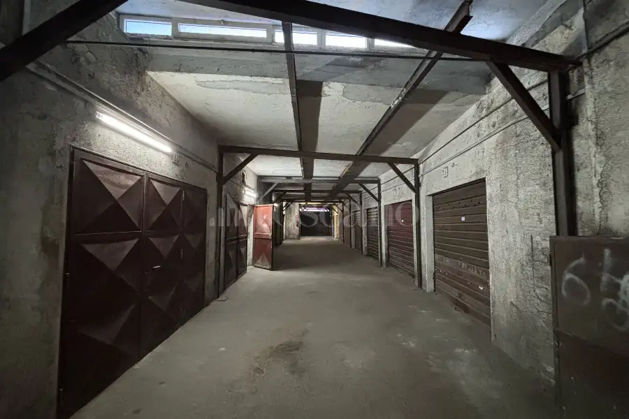 Garage in vendita di 18 mq a €21.000 (rif. 25/2025)