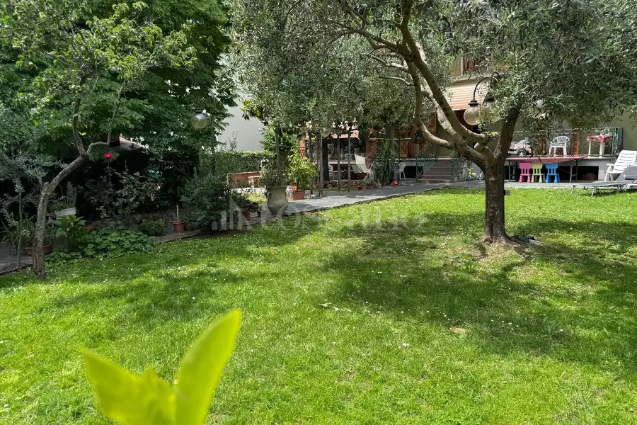 Villa in vendita di 300 mq a €299.000 (rif. 36/2025)