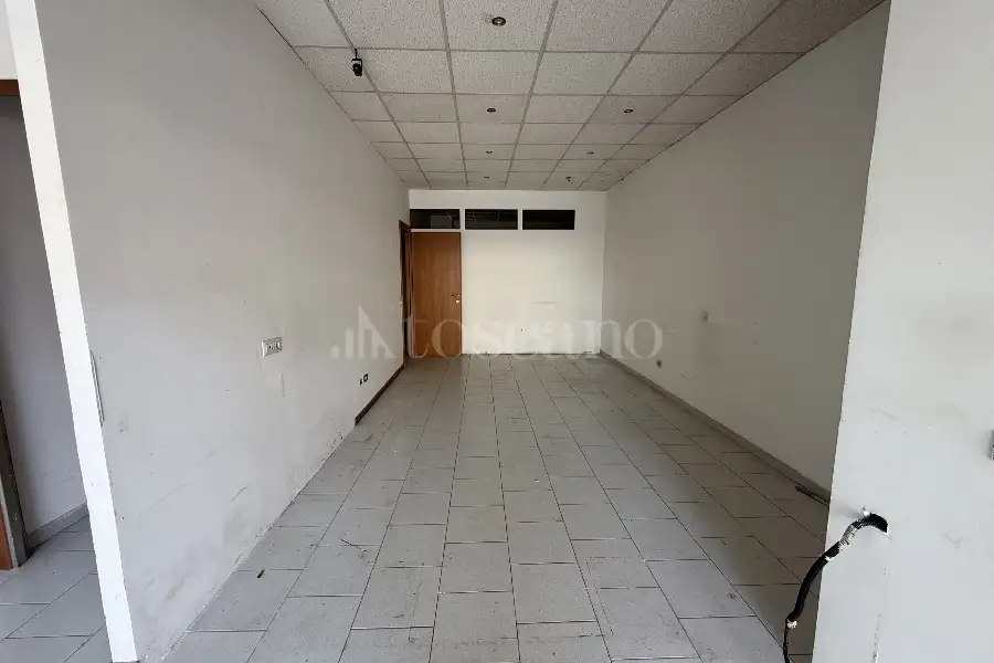 Negozio in affitto di 70 mq a €800 (rif. 3/2025)