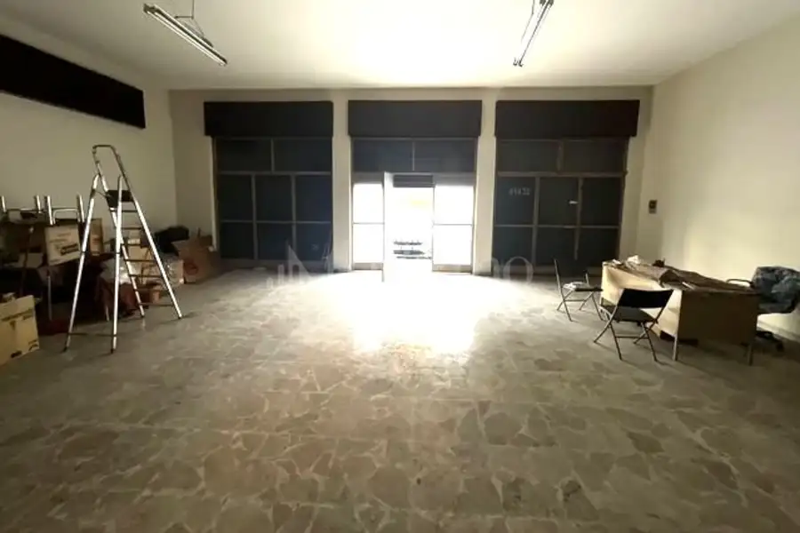Negozio in vendita di 132 mq a €190.000 (rif. 25/2026)
